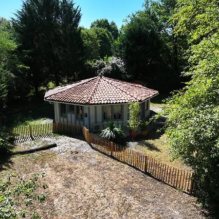 Holiday home La Petite Maison Au Chene
